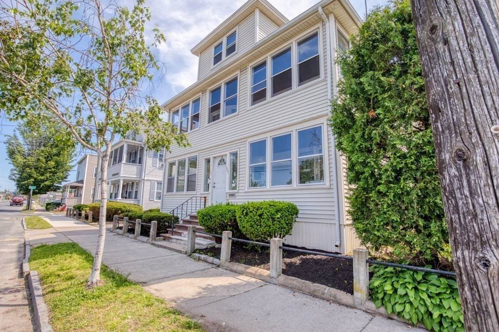 403-409 Main St/Rogers Ave - Photo 1