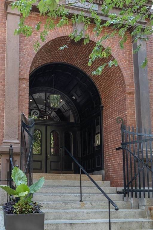 21 Father Francis Gilday St - Photo 1