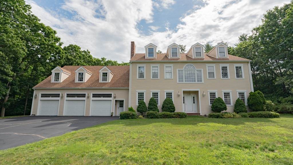 44 Victoria Ln - Photo 1