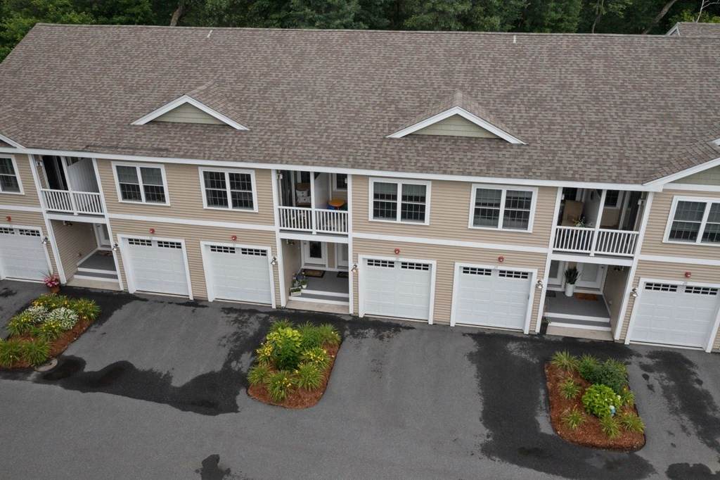 143 Broad St - Photo 1