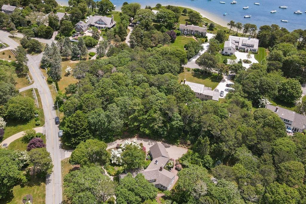 94 Middle Rd - Photo 1