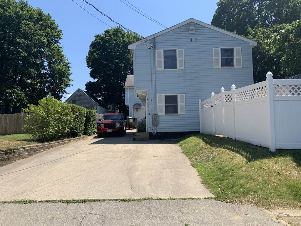 52 Chestnut St - Photo 1