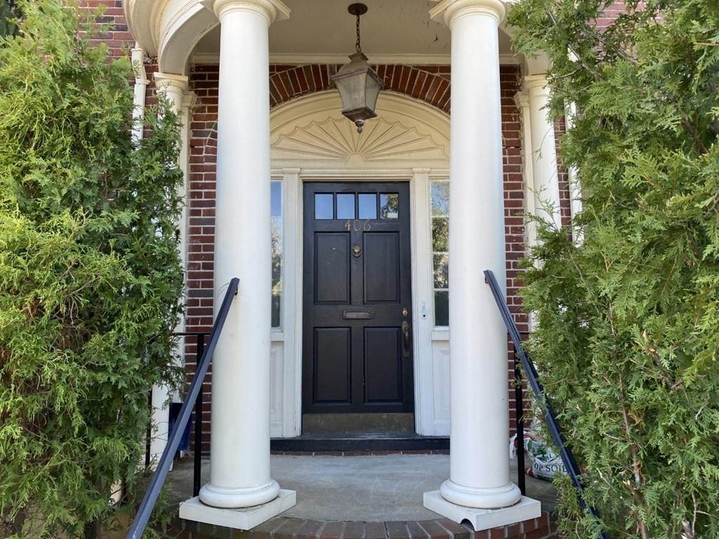 406 Broadway - Photo 1