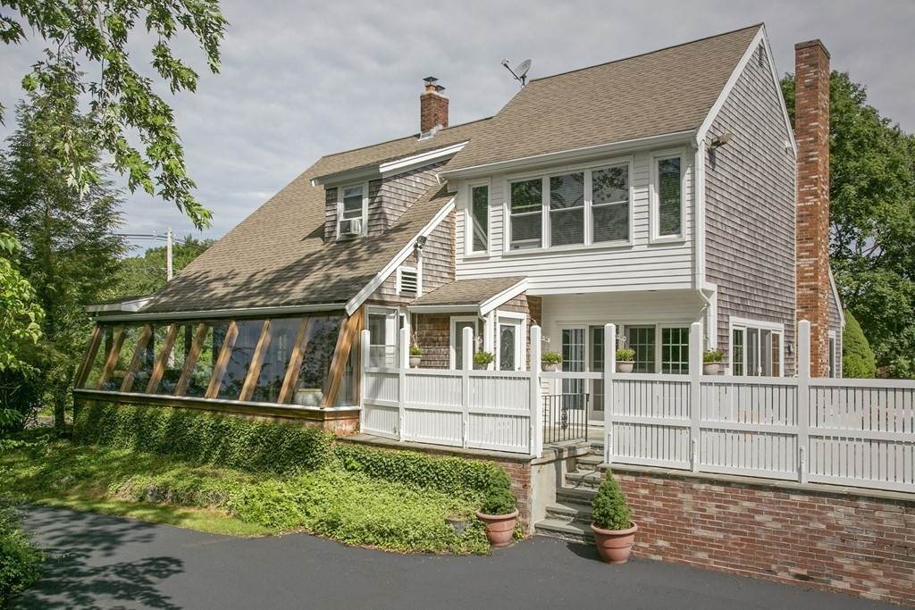 565 Whiting St - Photo 1