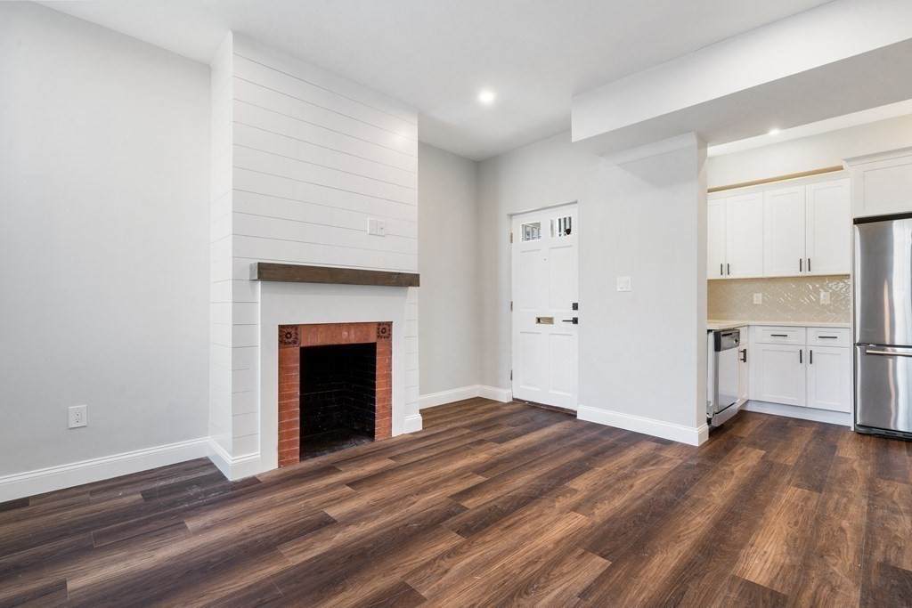31 Monadnock St - Photo 1