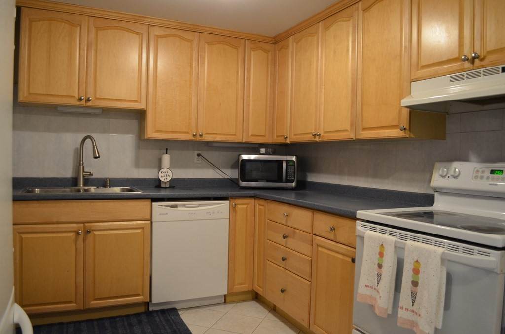 297 W Main St - Photo 1