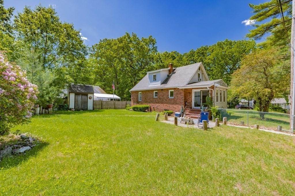 10 Bartlett St - Photo 1