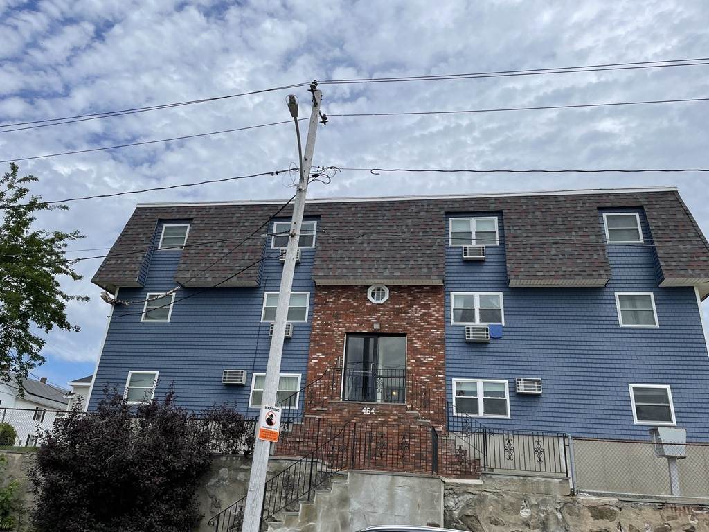 464 Bank St - Photo 1