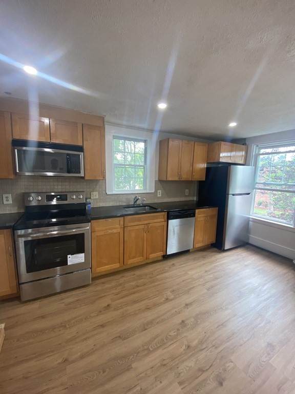 36 Irving - Photo 1