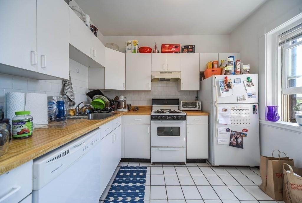 9 Regent Circle - Photo 1