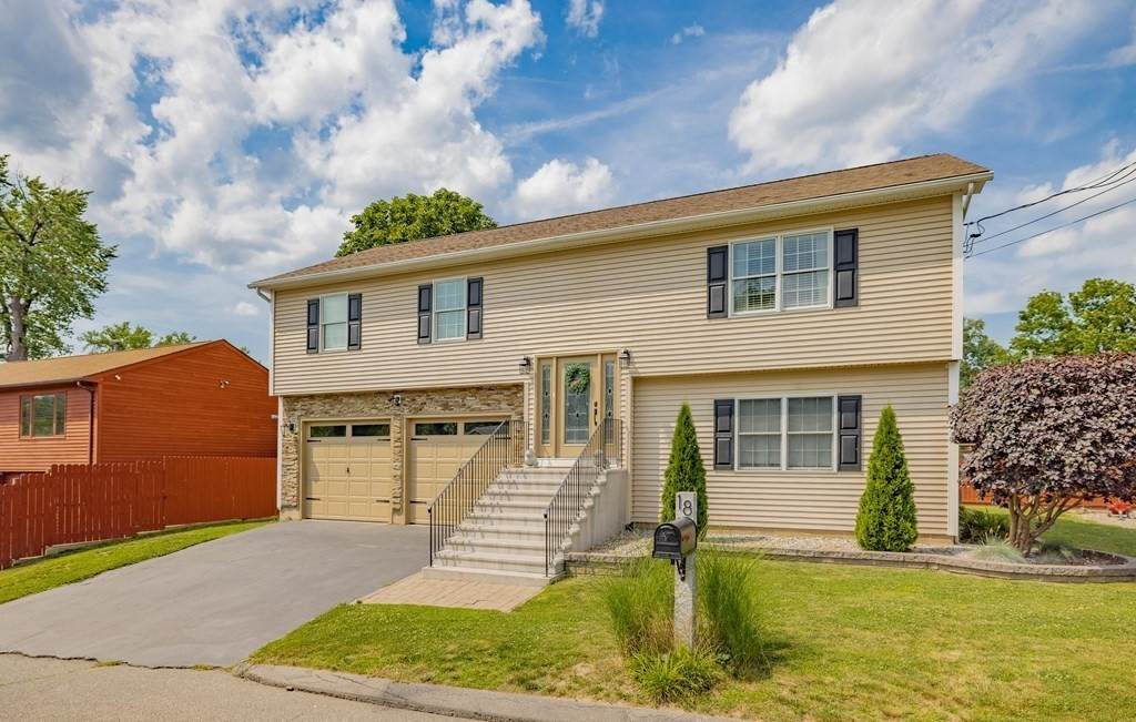 18 Ogden St - Photo 1