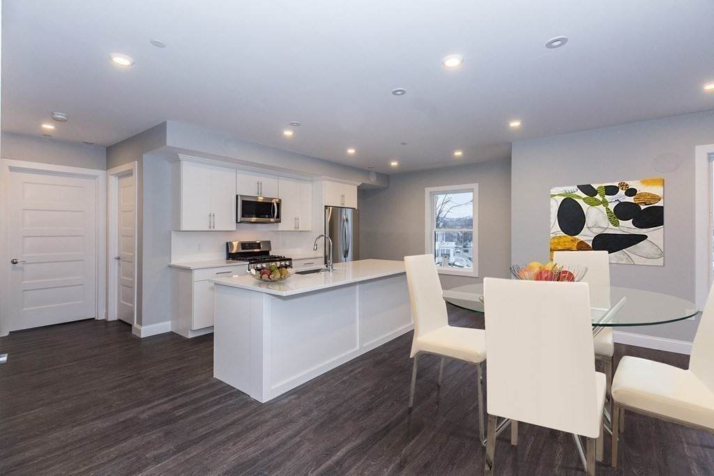 11 Minot Street - Photo 1