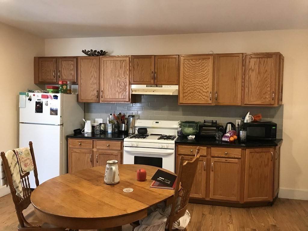 310 Prospect St - Photo 1