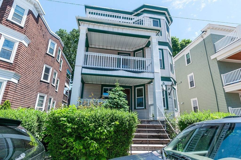 18 Santuit Street - Photo 1