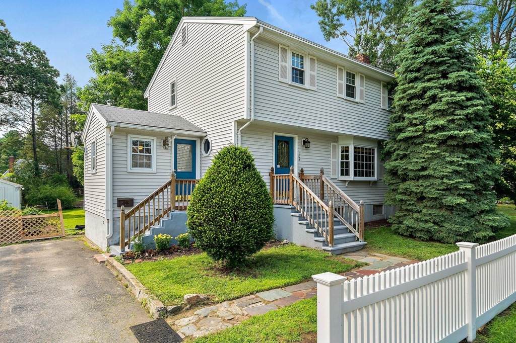 104 West - Photo 1