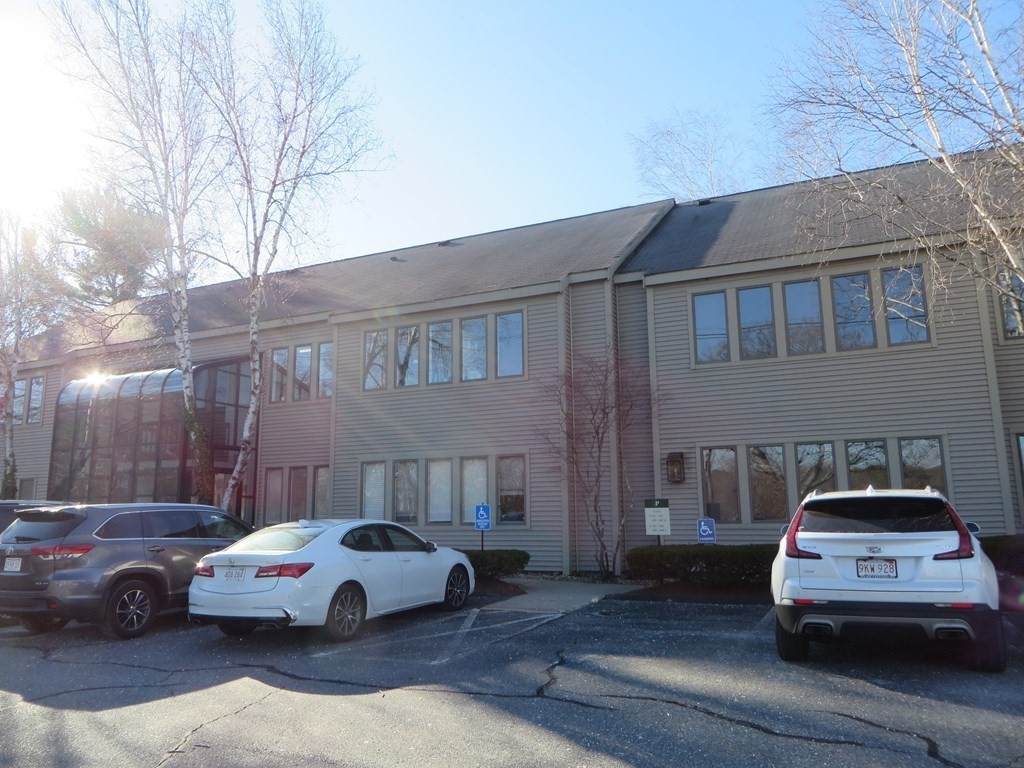 348 Park St - Photo 1