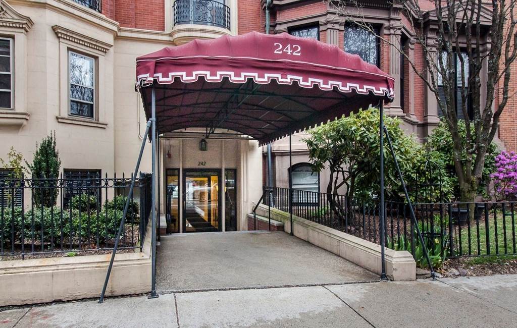 242 Beacon Street - Photo 1