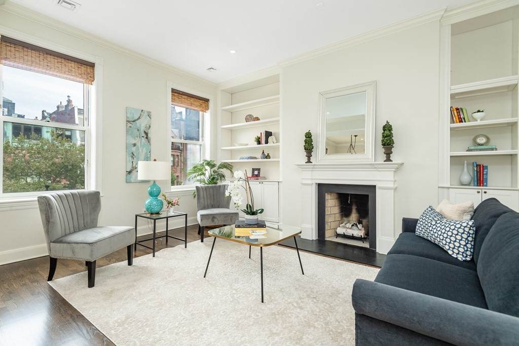341 Beacon - Photo 1