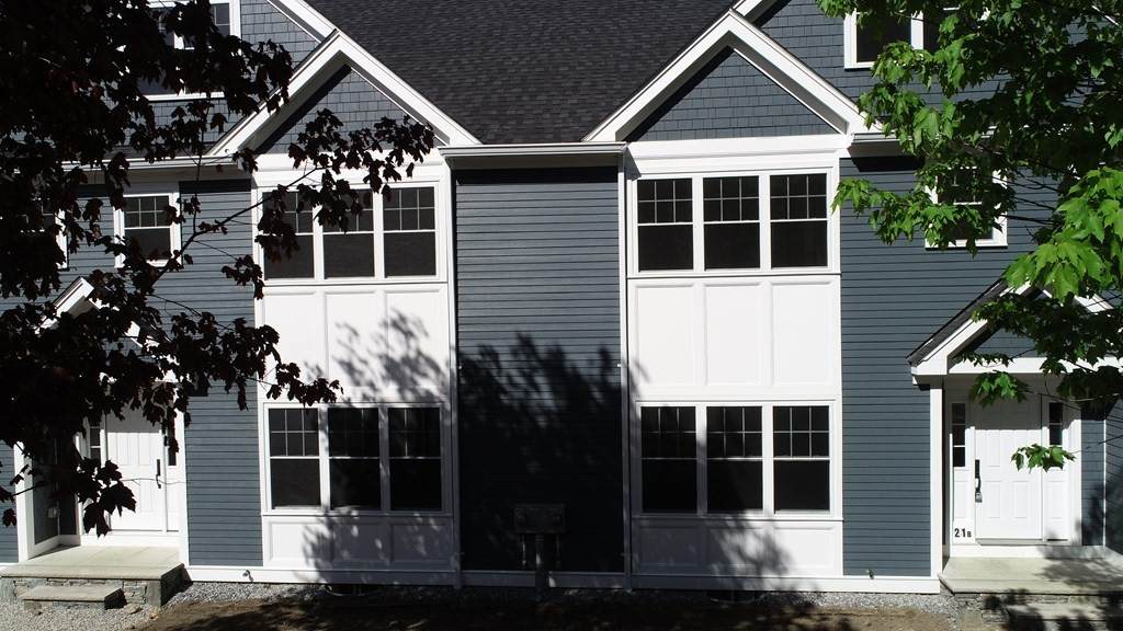 21 Pleasant St - Photo 1