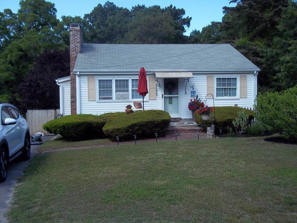34 Pembroke Rd. - Photo 1