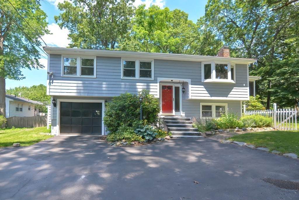 19 Simpson Drive - Photo 1