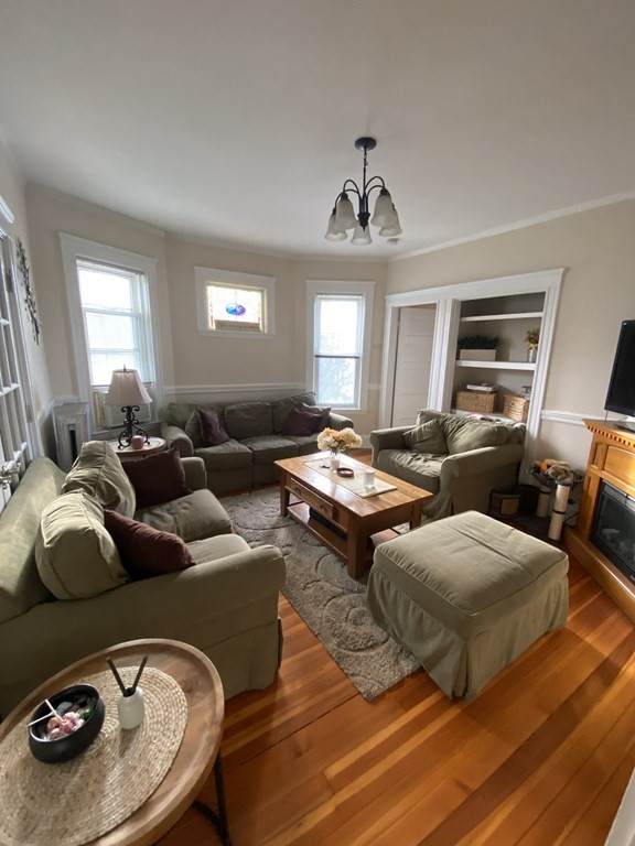 2 Elton St - Photo 1
