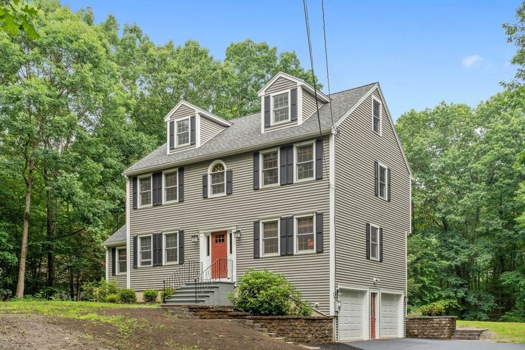 76 Picadilly Rd - Photo 1