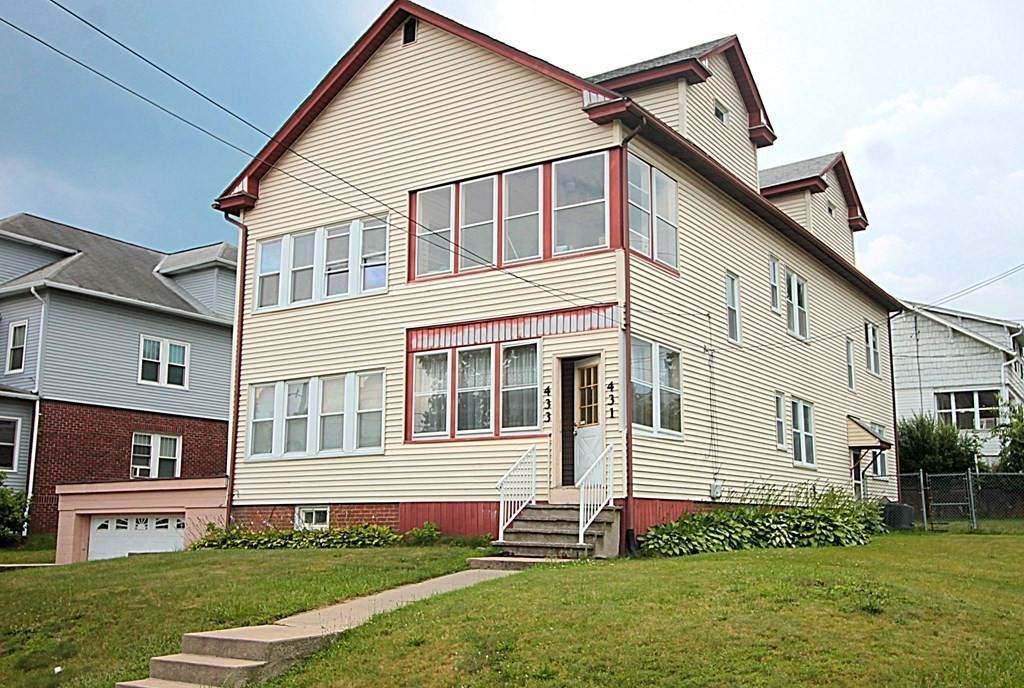 431-433 Hillside Ave - Photo 1
