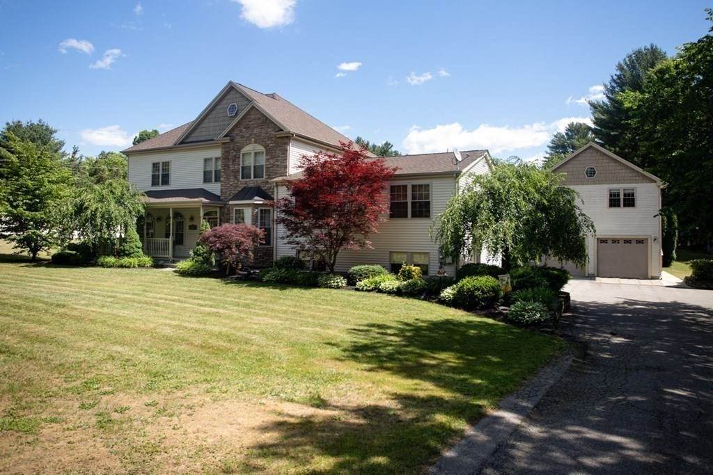 239 Alfred Lord Blvd - Photo 1