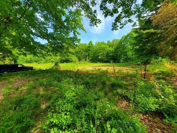 142 Summer St - Photo 1