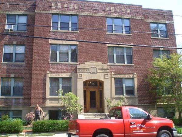 119 Winthrop Rd - Photo 1
