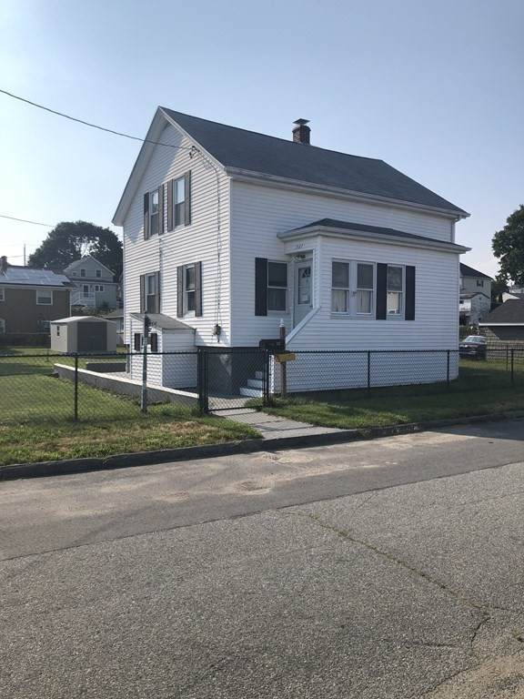 337 Baker St. - Photo 1