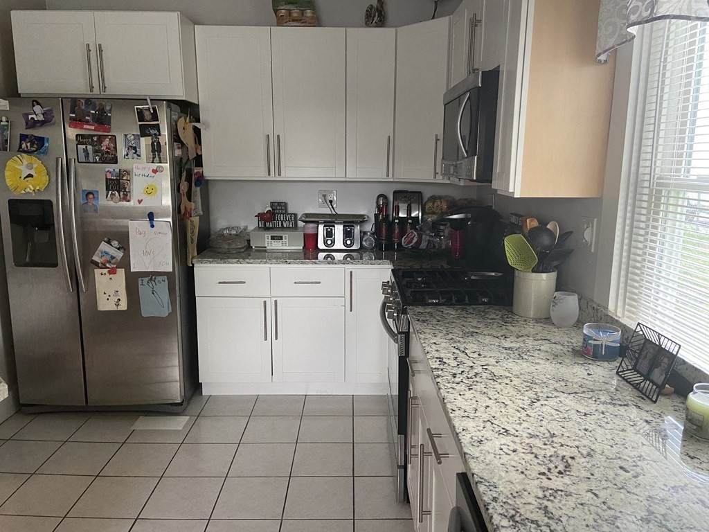 29 Lincoln St - Photo 1