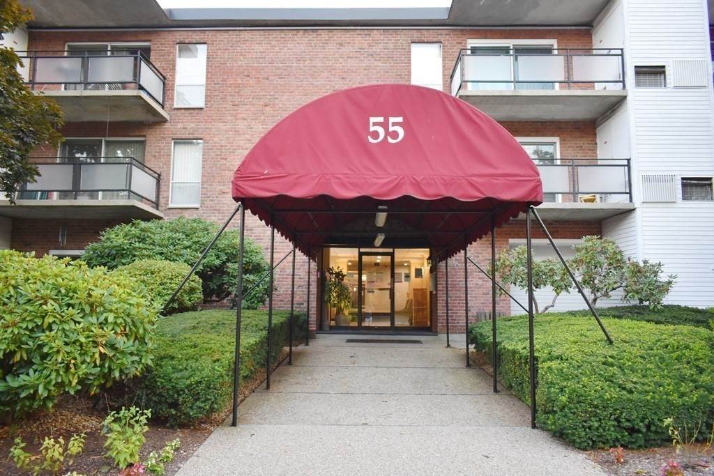 55 Broadlawn Park - Photo 1
