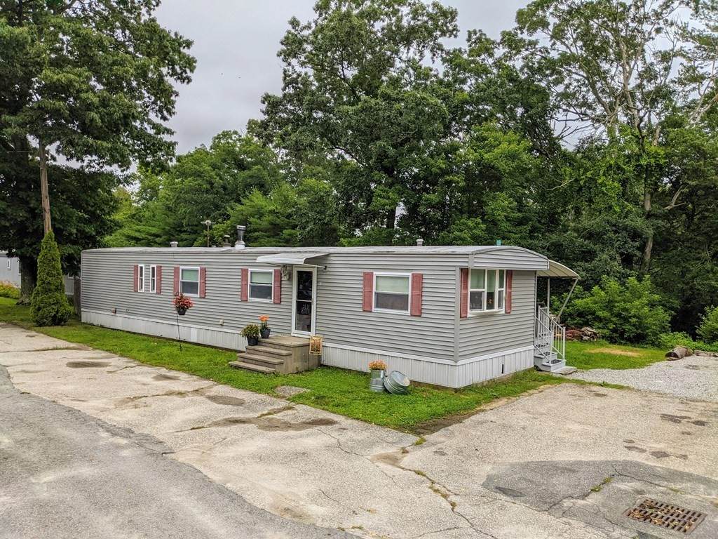 6 Holly Ln - Photo 1