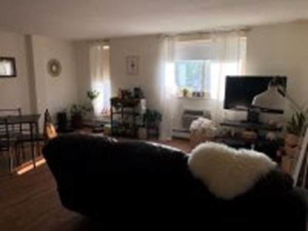 270 Highland Ave - Photo 1