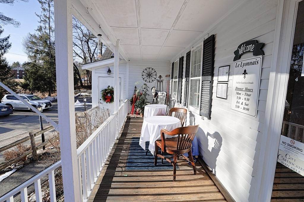 416 Great Road - Photo 1