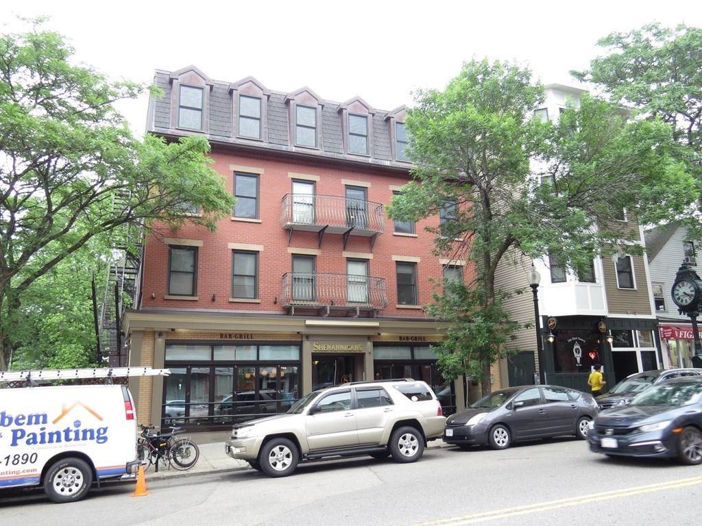 338 West Broadway - Photo 1