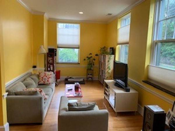 245 Beacon Street - Photo 1