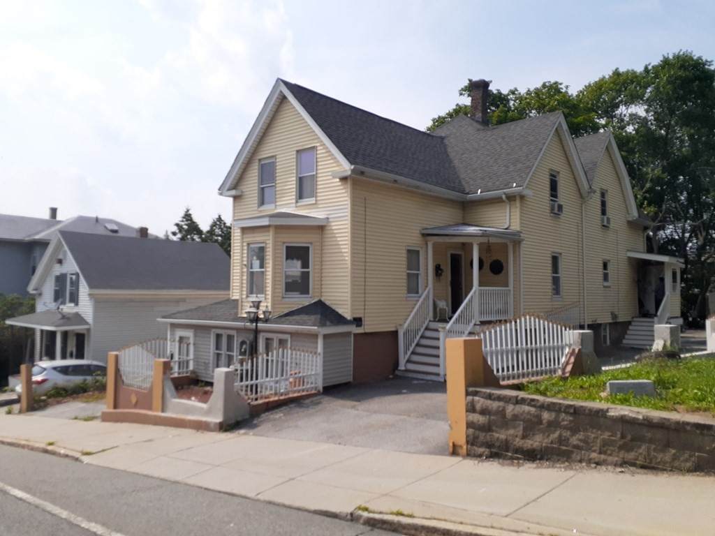 171 Belmont St - Photo 1