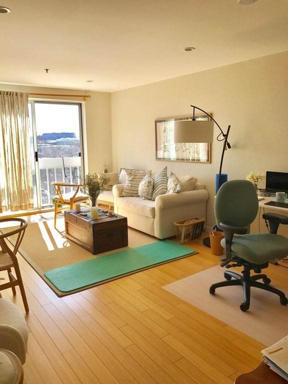 950 Massachusetts Ave - Photo 1
