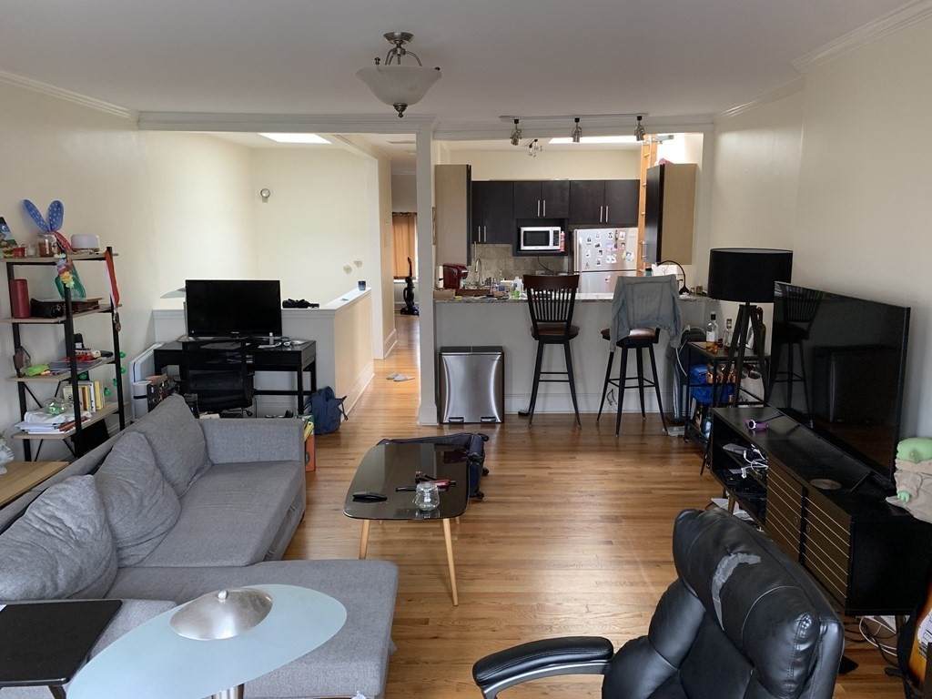 429 Beacon - Photo 1