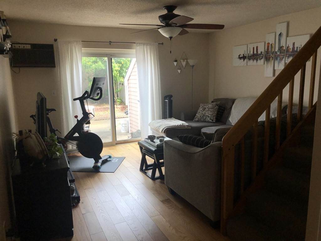 54 Bradley - Photo 1