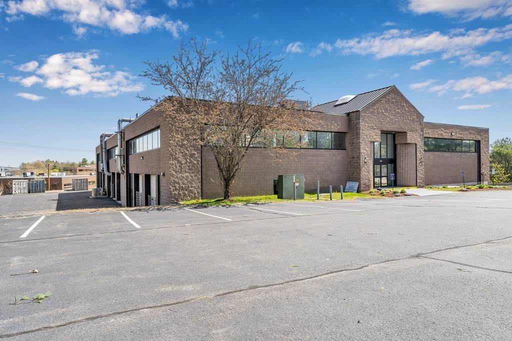 200 Turnpike Rd - Photo 1