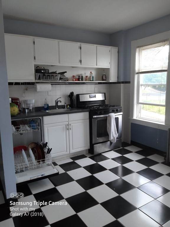 225 Parsons St - Photo 1