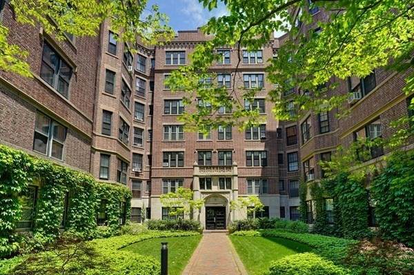 988 Memorial Drive - Photo 1