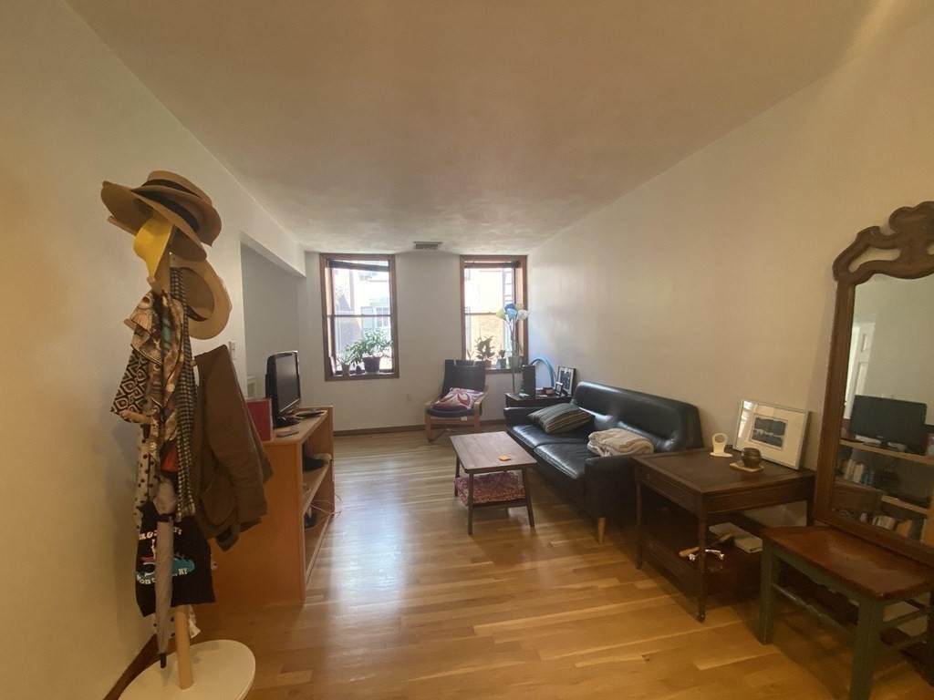 84 Myrtle Street - Photo 1