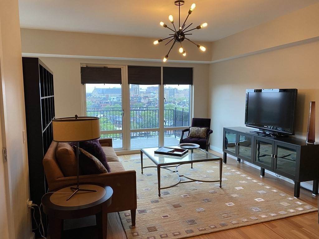 505 Tremont St - Photo 1
