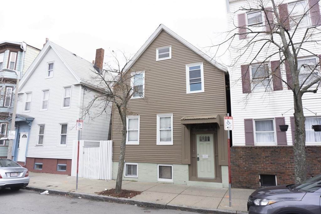 273 Havre St - Photo 1