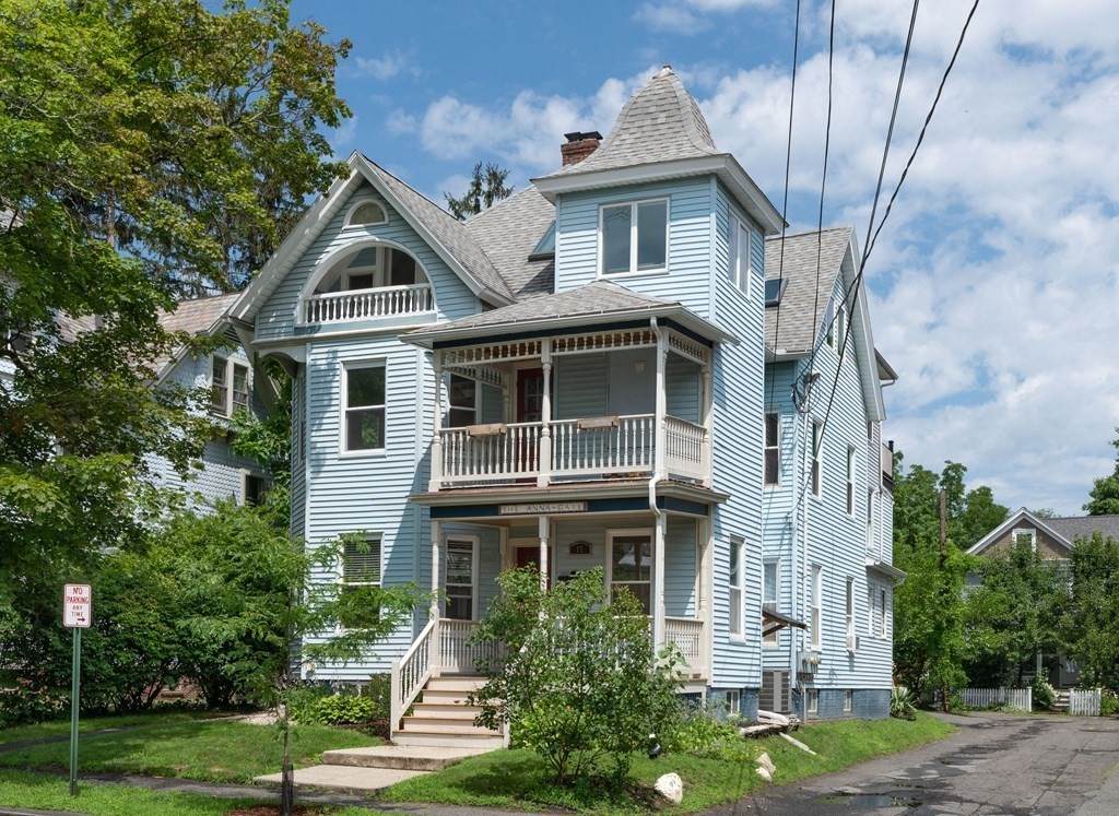 17 Trumbull Rd - Photo 1